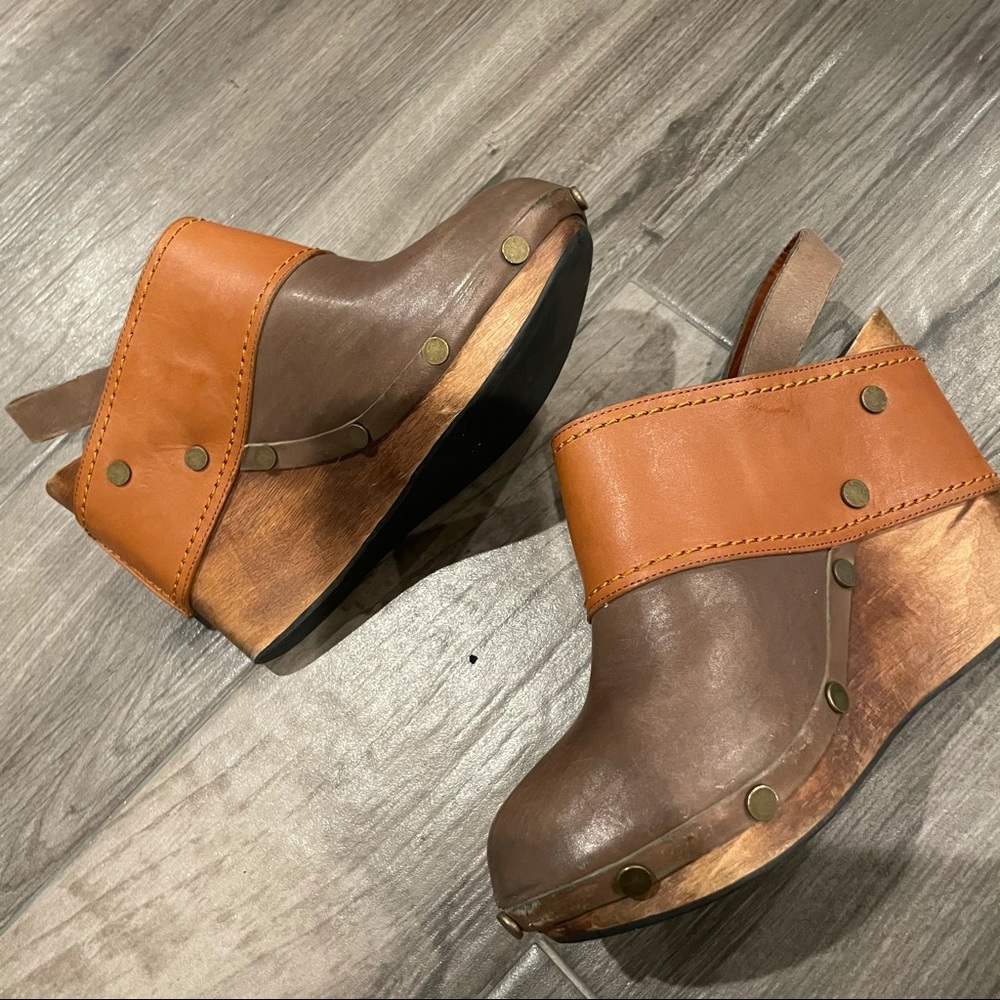 See By Chloe - Light Brown Leather Clog Wedges